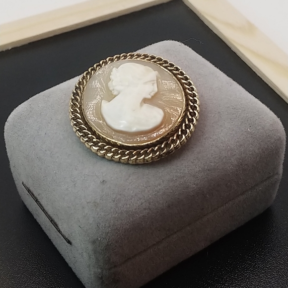 Antique/Vintage 1940s Catamore Gold Filled Brooch - Picture 4 of 9